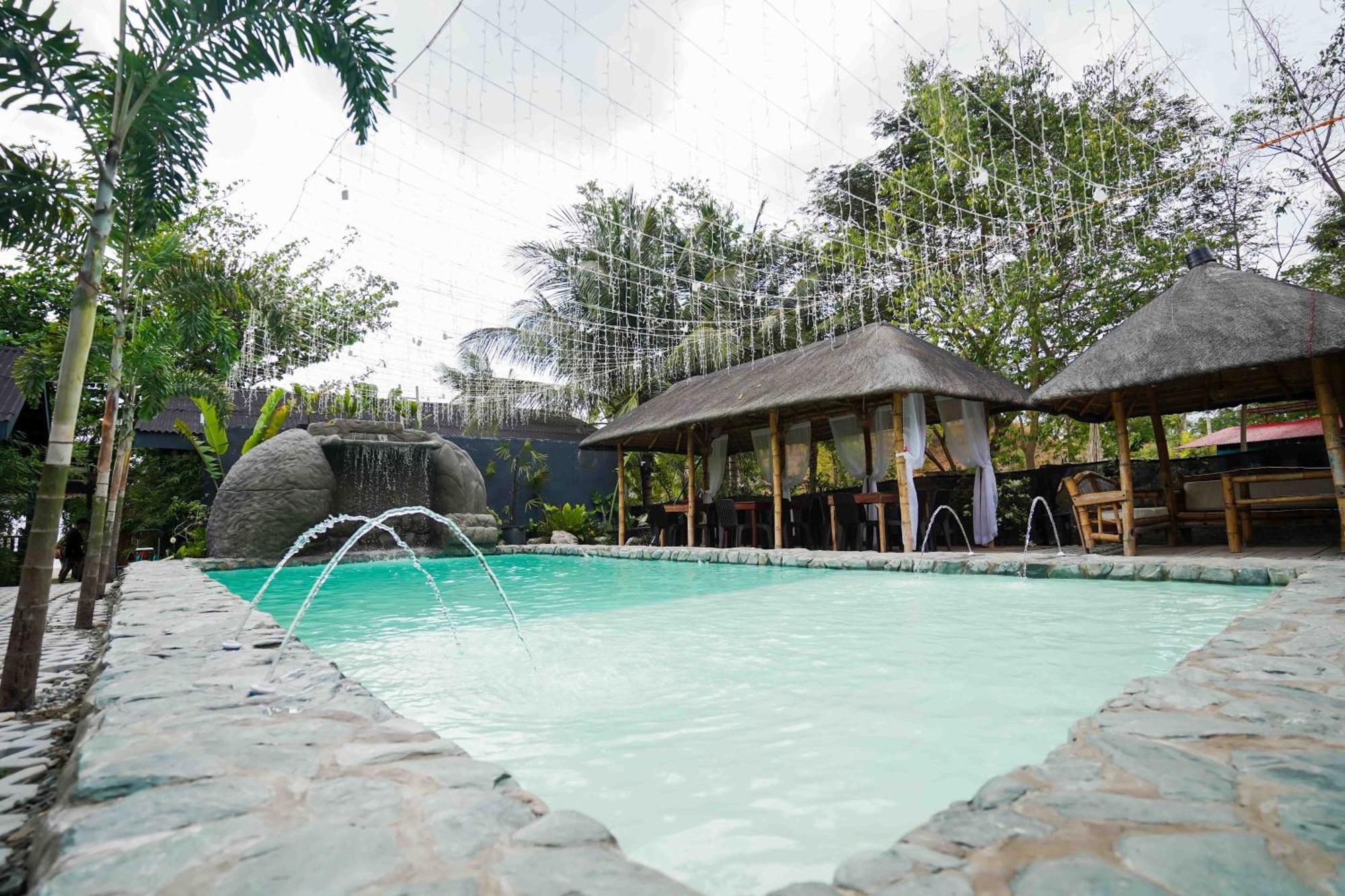 Marika Resort Badian Exterior photo